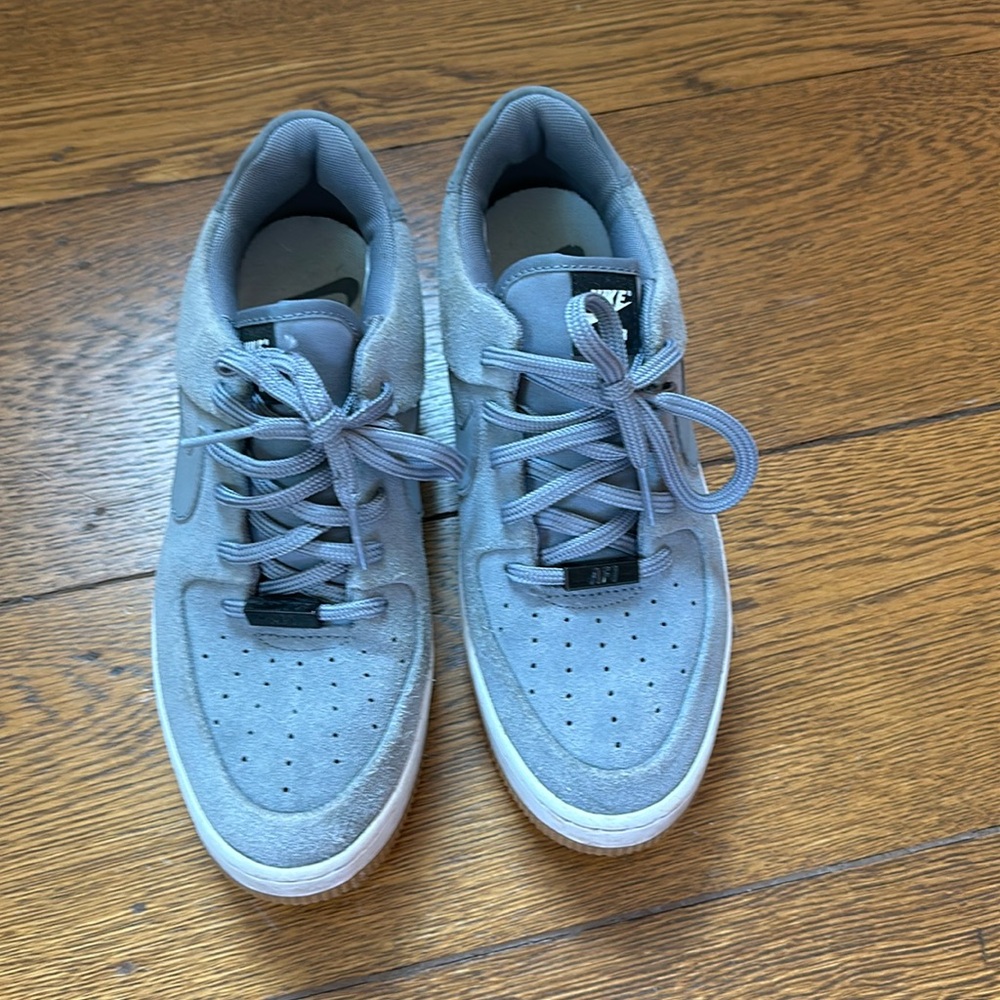 Nike Women's Light Gray Suede Sneakers